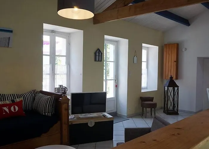 Maison Charmante 6 Pers, Jardin Clos, Tv Et Wifi, Proche Commerces Et Plage, Petit Chien Accepte. - Fr-1-224b-165 * L'Epine (Vendee)