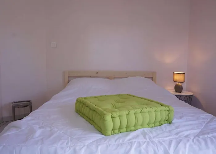 Maison Charmante 6 Pers, Jardin Clos, Tv Et Wifi, Proche Commerces Et Plage, Petit Chien Accepte. - Fr-1-224b-165