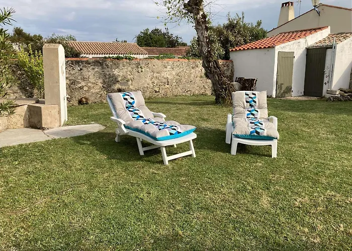 Maison Charmante 6 Pers, Jardin Clos, Tv Et Wifi, Proche Commerces Et Plage, Petit Chien Accepte. - Fr-1-224b-165 度假居 *
